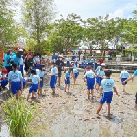 OUTDOOR STUDY To Agrowisata Tenayan Raya | Kelas 3